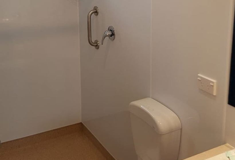 Amber Kiwi Holiday Park & Motel