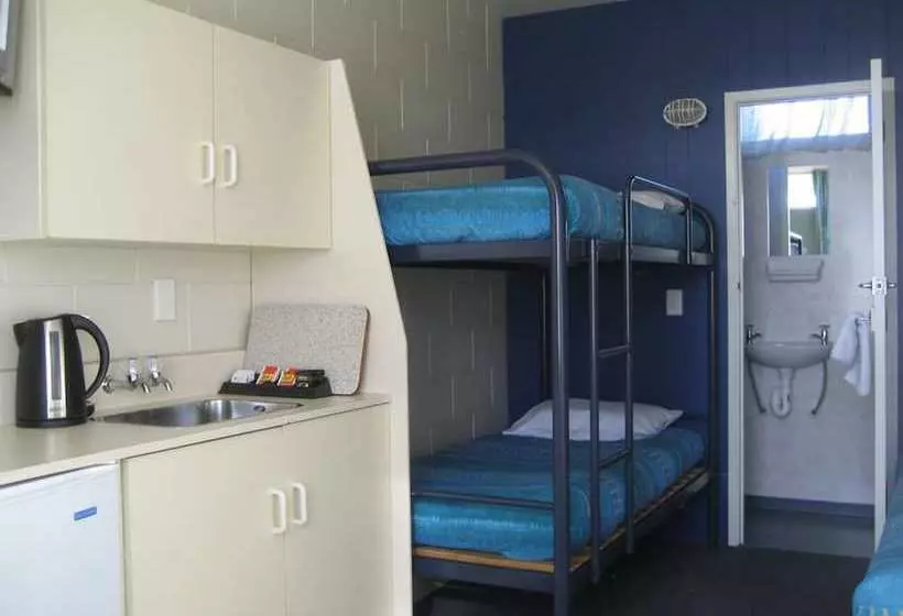 Amber Kiwi Holiday Park & Motel