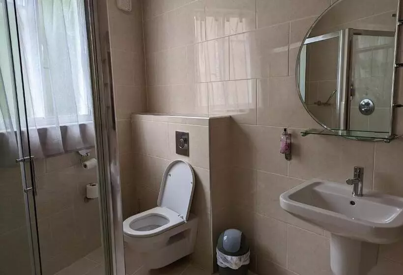 ホテル Barley Sheaf, Old Bridge Street En Suites, Only