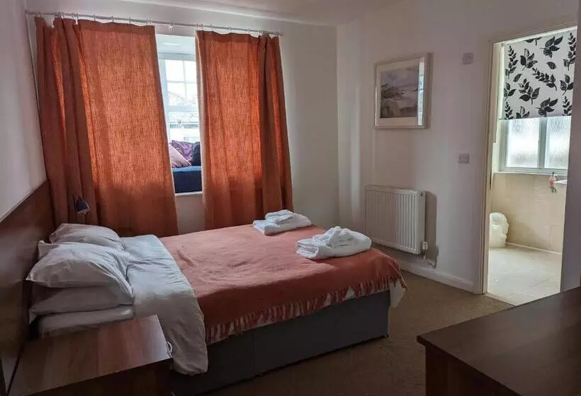 ホテル Barley Sheaf, Old Bridge Street En Suites, Only