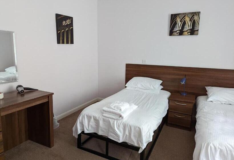 酒店 Barley Sheaf, Old Bridge Street En Suites, Only