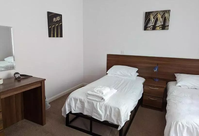 ホテル Barley Sheaf, Old Bridge Street En Suites, Only