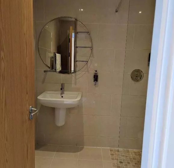 ホテル Barley Sheaf, Old Bridge Street En Suites, Only