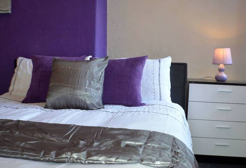 Hotel Birchfields Guest House