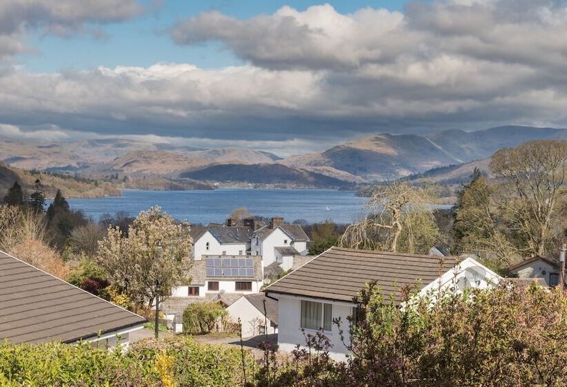 בית מלון כפרי Blenheim Lodge