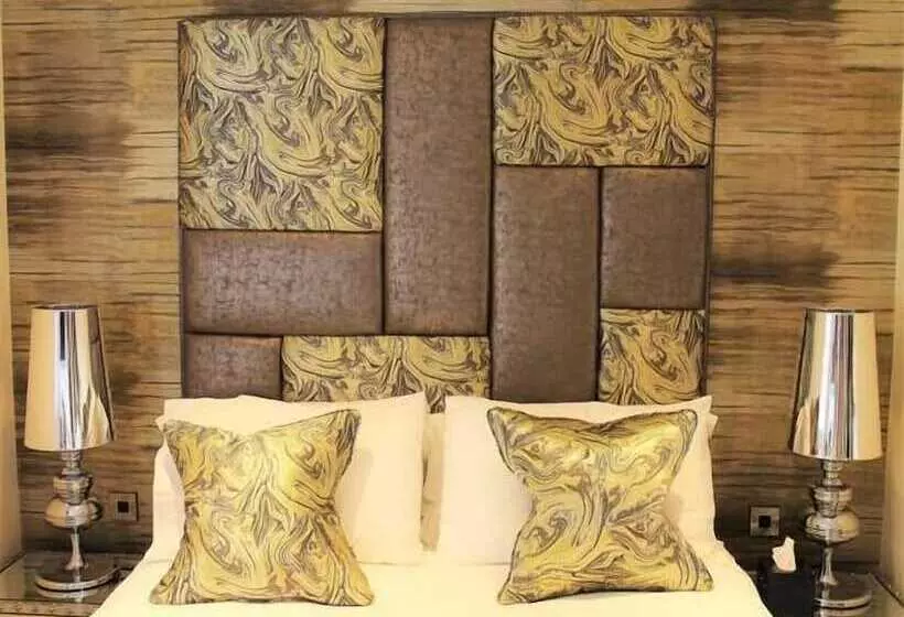 Hotelli Boutique By Browns