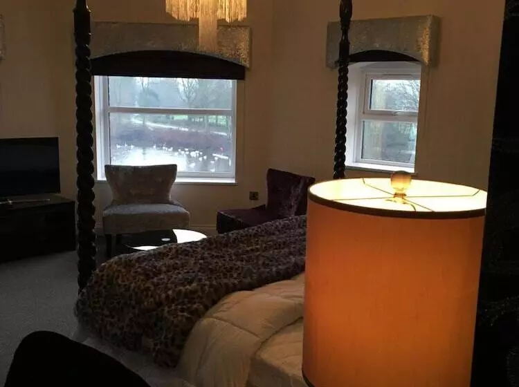 Hotelli Boutique By Browns