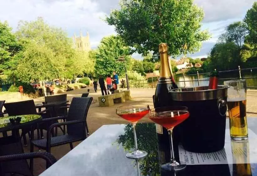 Hotelli Boutique By Browns