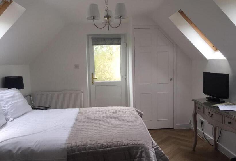 فندق Coombe House