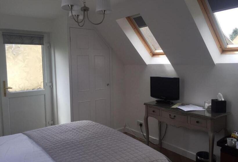 فندق Coombe House