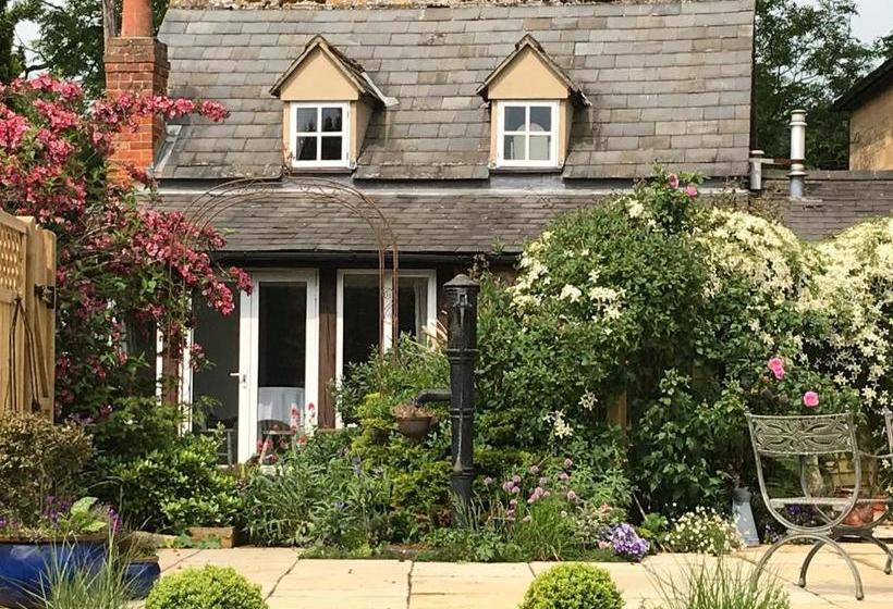 هتل Cornerstone Cottage