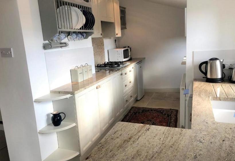 هتل Cornerstone Cottage