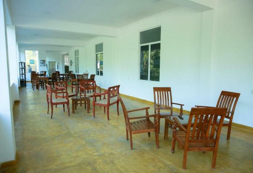 ホテル Glenloch Tea Factory