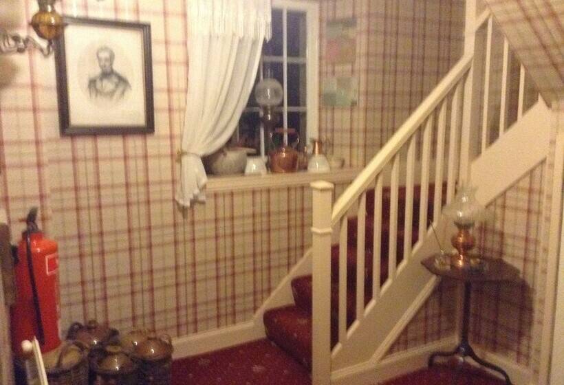 Отель Hundalee House B&b