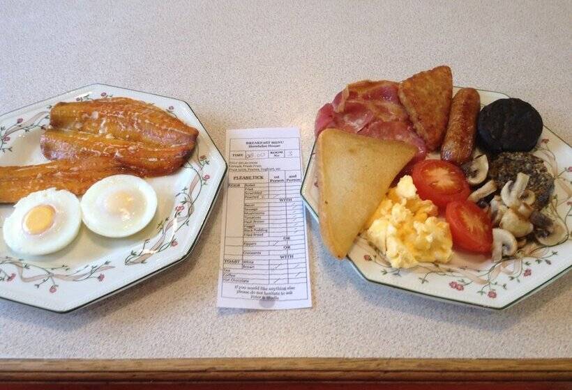 Отель Hundalee House B&b