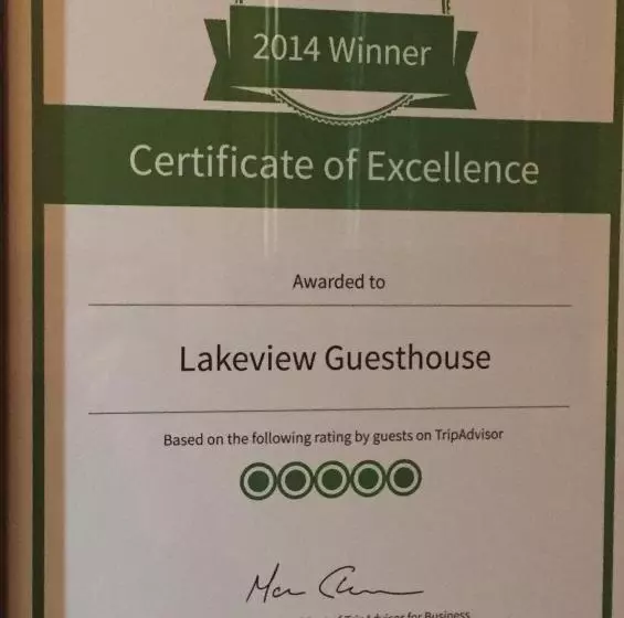 Hotelli Lakeview Guest House