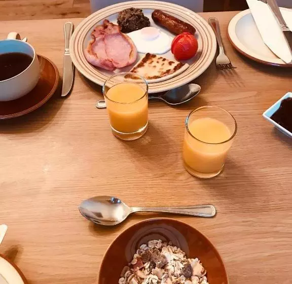 Hotelli Lakeview Guest House