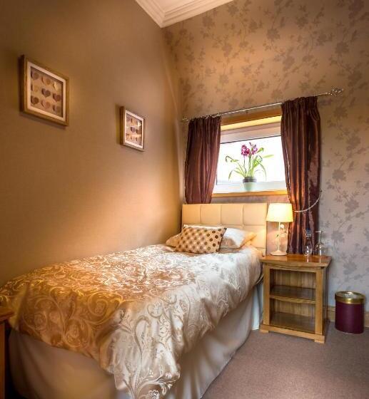 Отель Lakeview Guest House