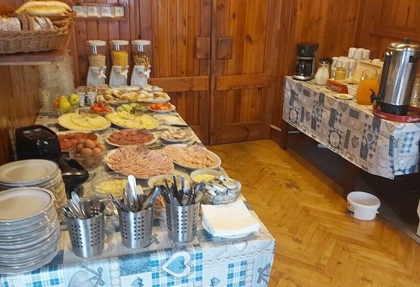 호텔 Penzion Diana