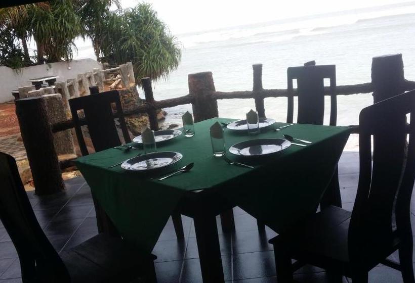 호텔 Polhena Bay Resort