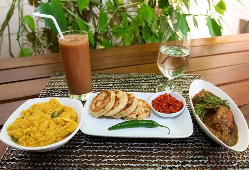 호텔 Polhena Bay Resort