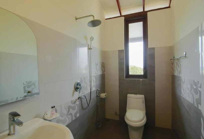 호텔 Polhena Bay Resort