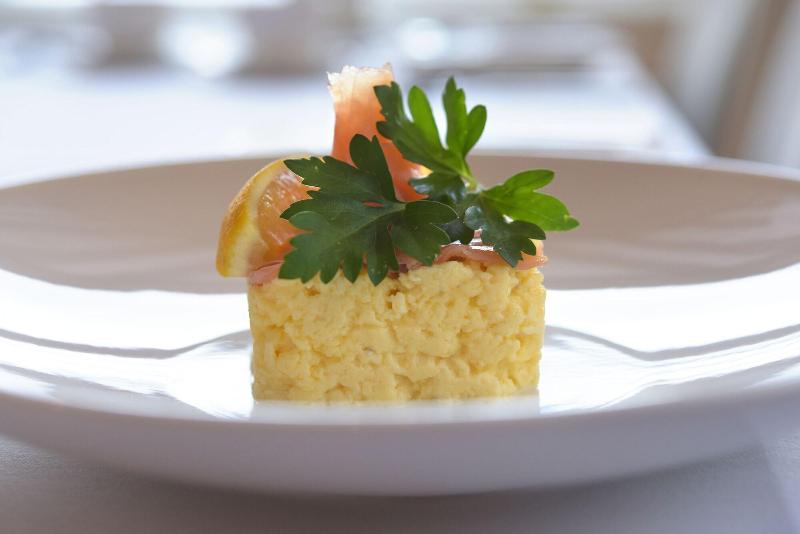 Отель The Beach