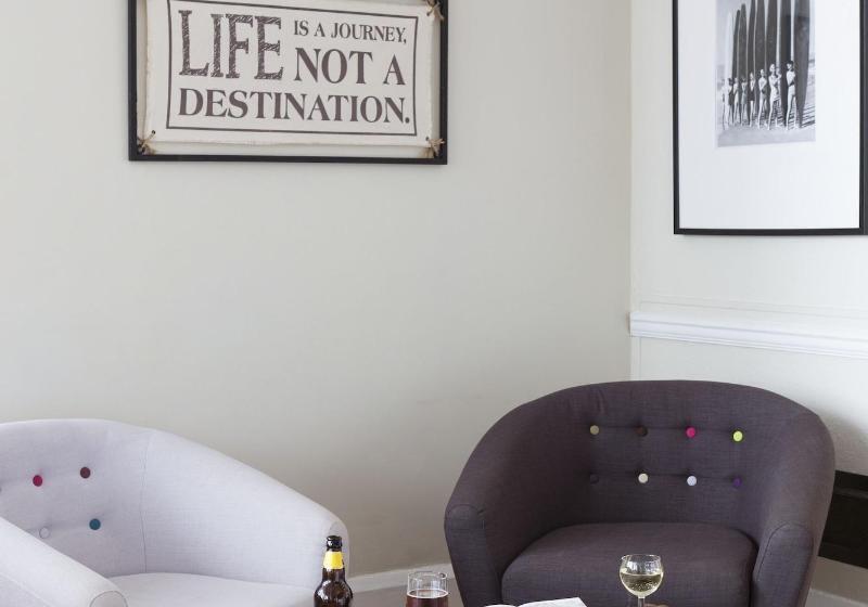 Отель The Beach