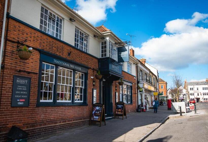 هتل The Market House