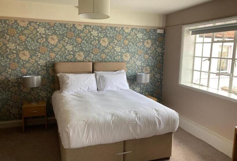 هتل The Market House