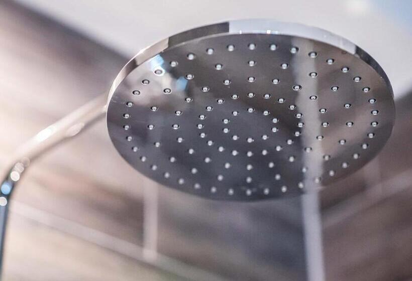 Отель The Royal Standard