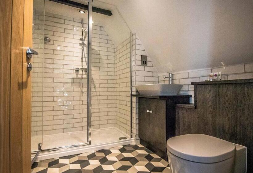 Отель The Royal Standard