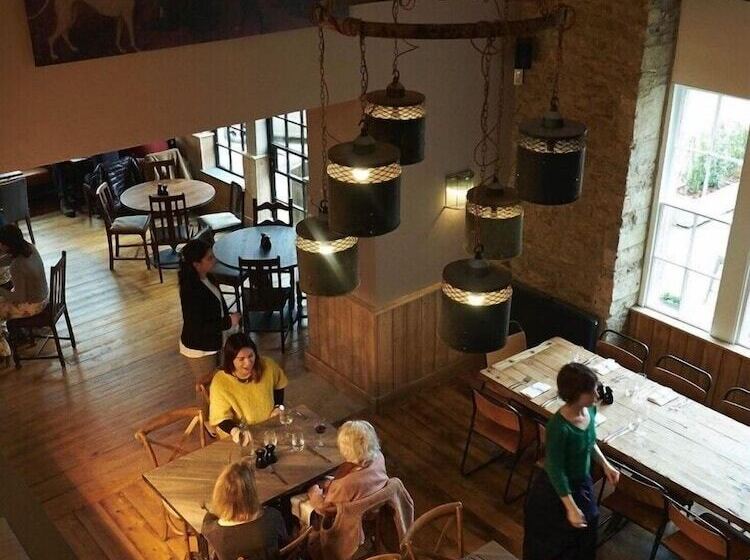 Hotel Timbrell's Yard