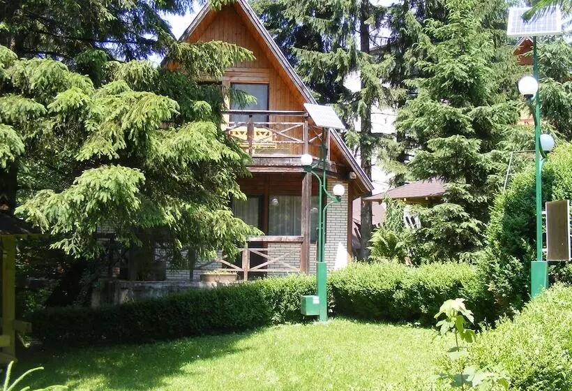 Hotelli Traveland Butique Resort Poiana Brasov