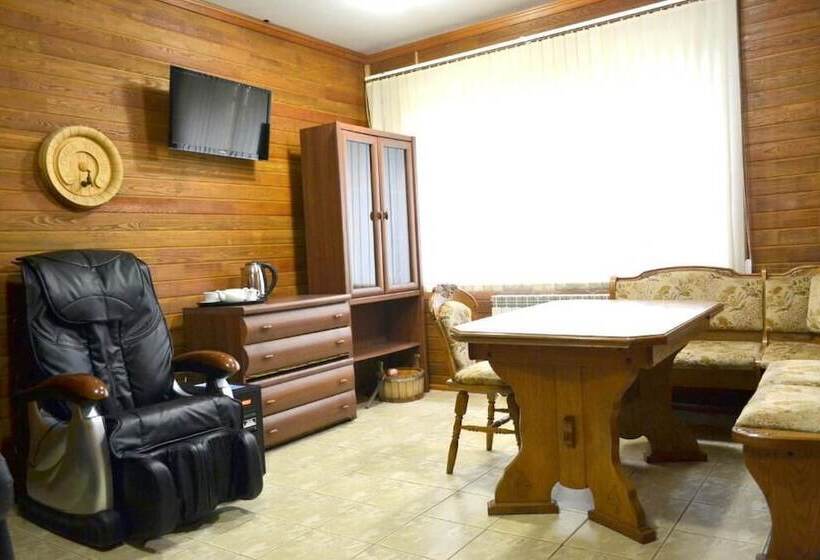 Отель Utomlyonnye Solntsem