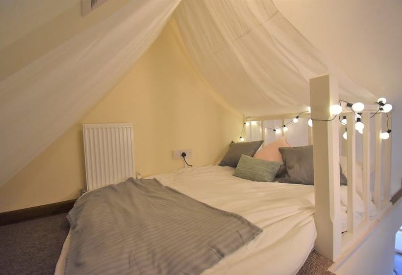 Hotel Warwick Home Downey Birch