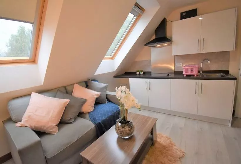 هتل Warwick Home Downey Birch