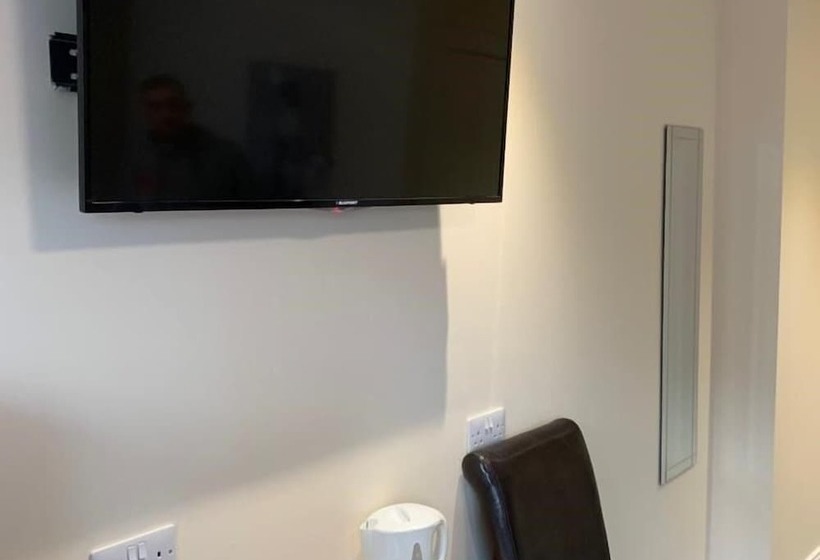 בית מלון כפרי The Waverley Inn