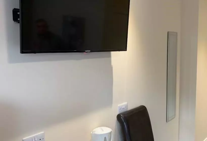 Hotelli The Waverley Inn