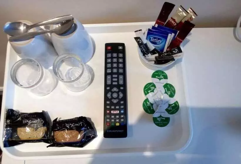 Hotelli The Waverley Inn