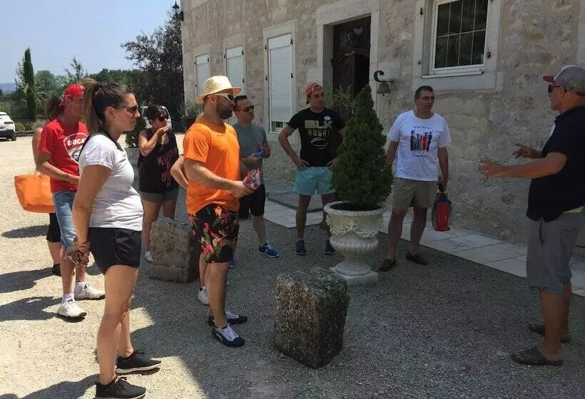 Aamiaismajoitus (B&B) Domaine Du Manoir