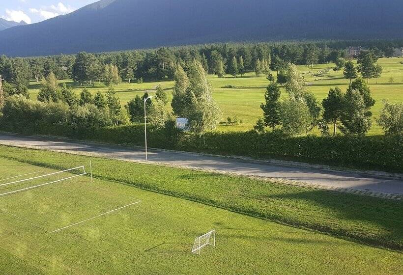 Cornelia Deluxe Residence