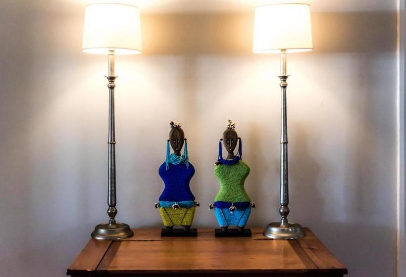 בית מלון כפרי Valhalla Self Catering