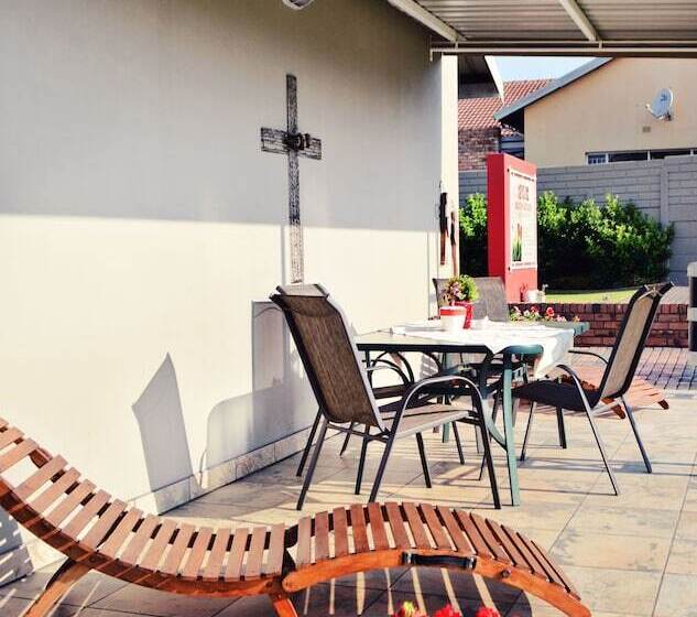 Отель Bokmakierie Gastehuis Emalahleni Pty Ltd