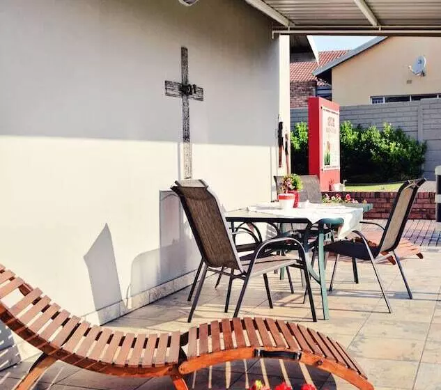 Hotelli Bokmakierie Gastehuis Emalahleni Pty Ltd