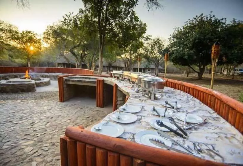 هتل Boulders Safari Lodge