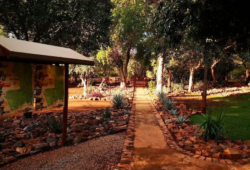 בית מלון כפרי Boulders Safari Lodge