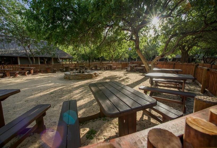 בית מלון כפרי Boulders Safari Lodge