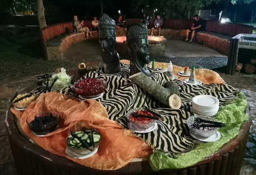 هتل Boulders Safari Lodge