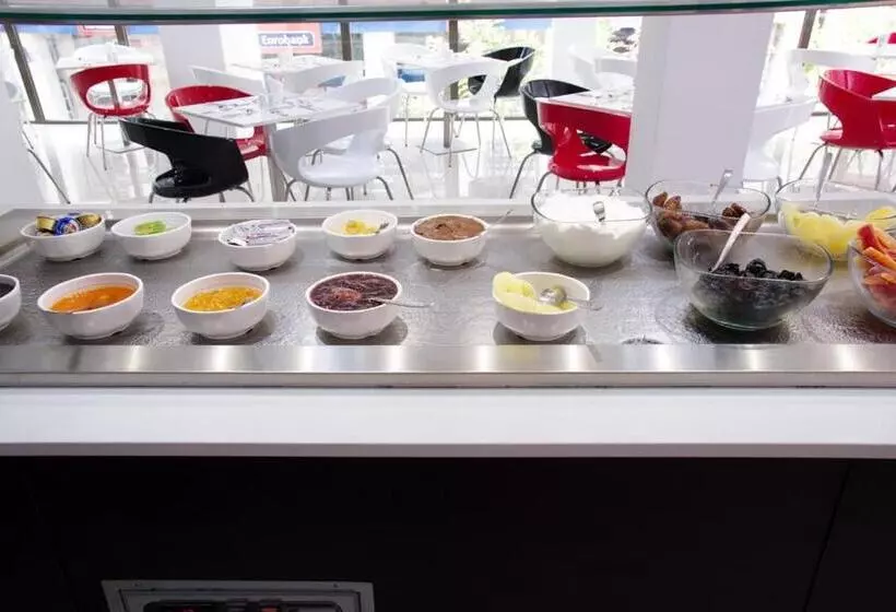 Hotelli Breeze Boutique Athens